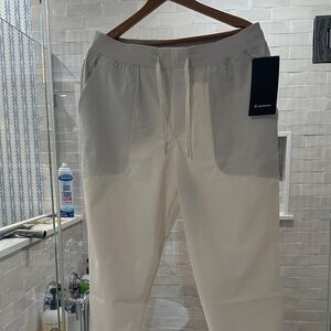 Lululemon Athletica Cream and Gray Joggers